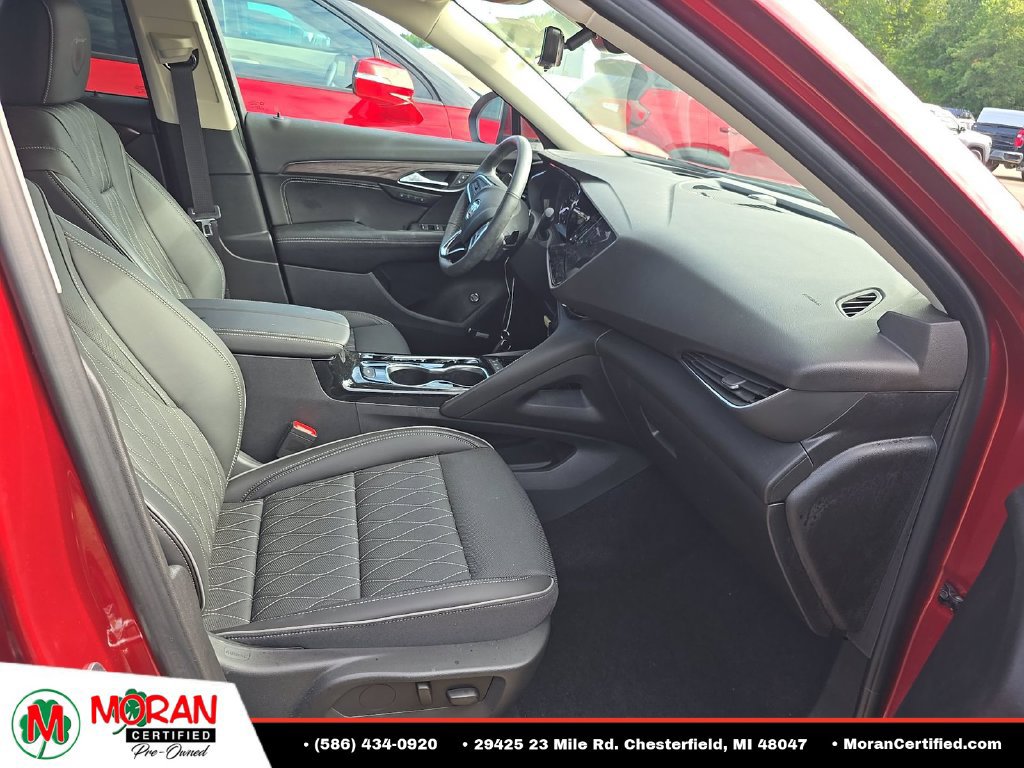 Used 2023 Buick Envision Avenir AWD/4WD image 8