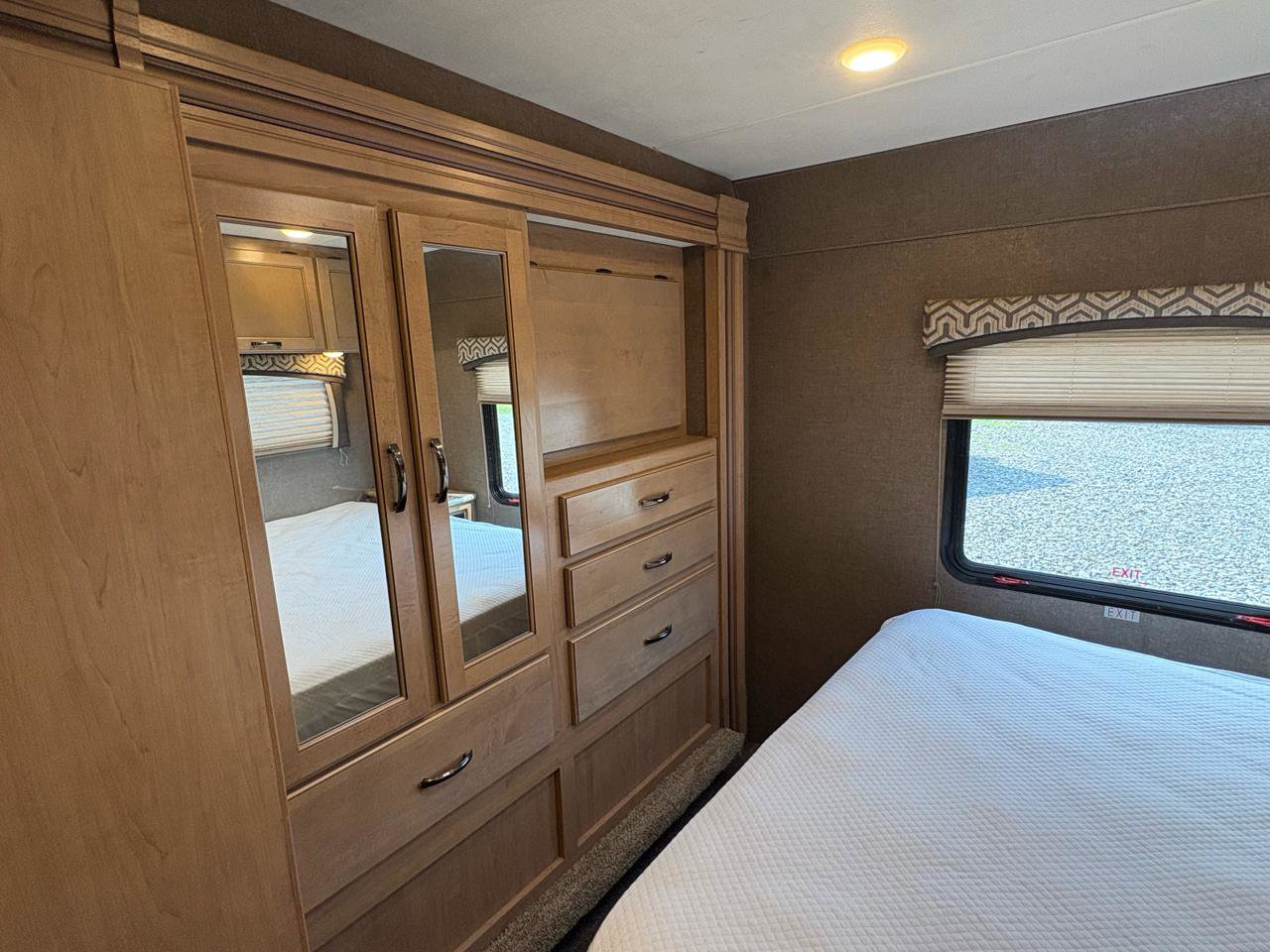 Used 2018 Ford E-450 and Econoline 450 Super Duty w/ Motorhome Prep Package RWD image 76