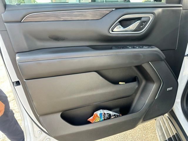 Used 2021 Chevrolet Tahoe LT w/ Luxury Package AWD/4WD image 33