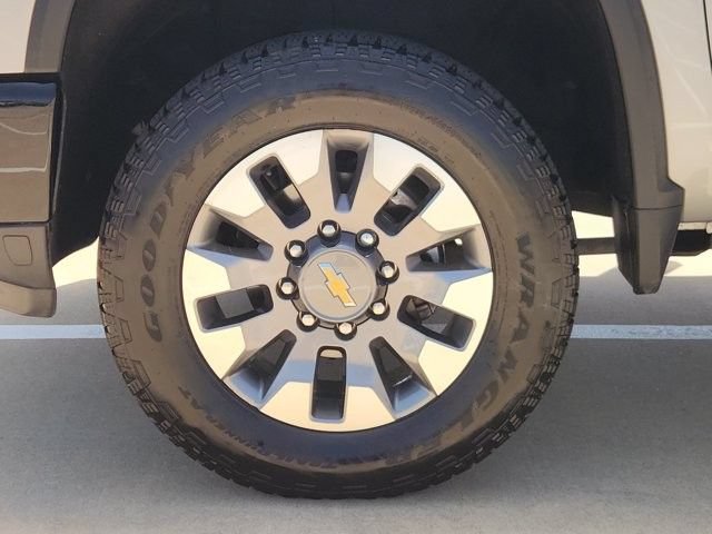 Used 2024 Chevrolet Silverado 2500 Custom w/ Custom Value Package AWD/4WD image 10