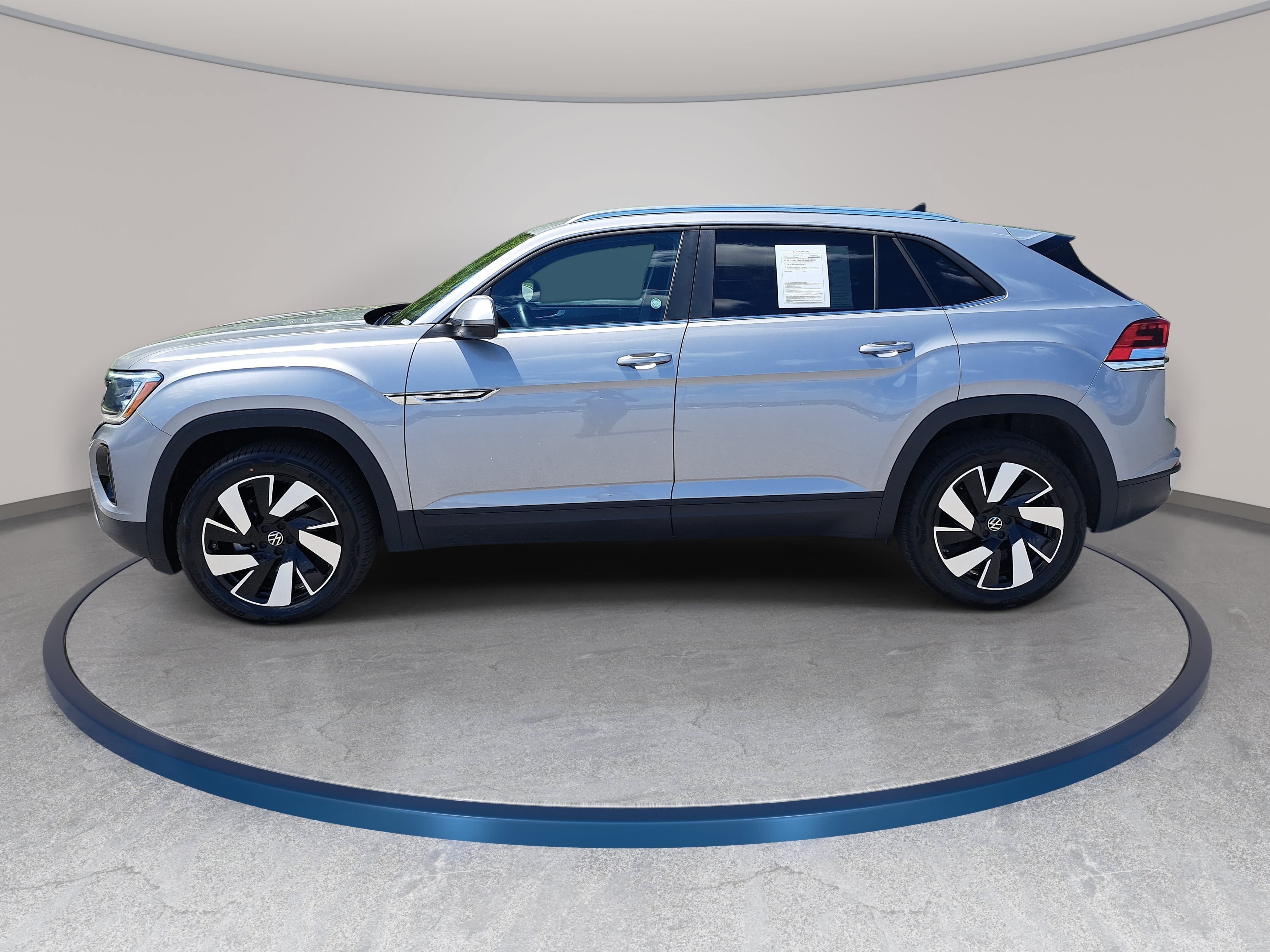 Used 2025 Volkswagen Atlas Cross Sport SE FWD image 8