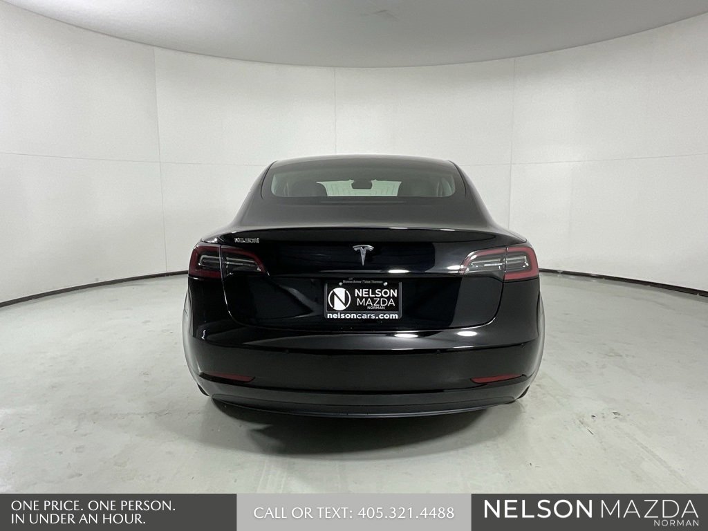 Used 2019 Tesla Model 3 Standard Range Plus image 9