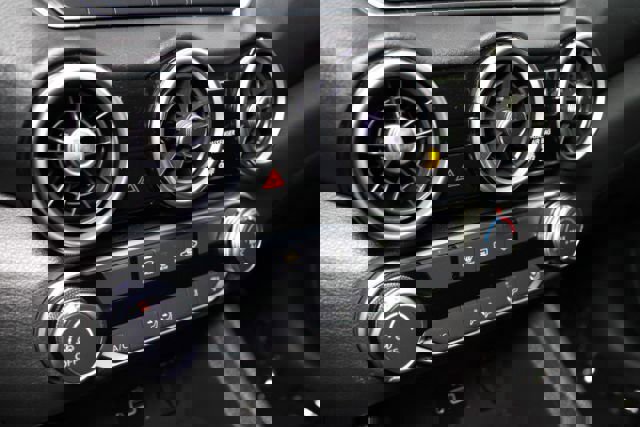 Used 2022 Nissan Sentra S w/ Trunk Package image 16