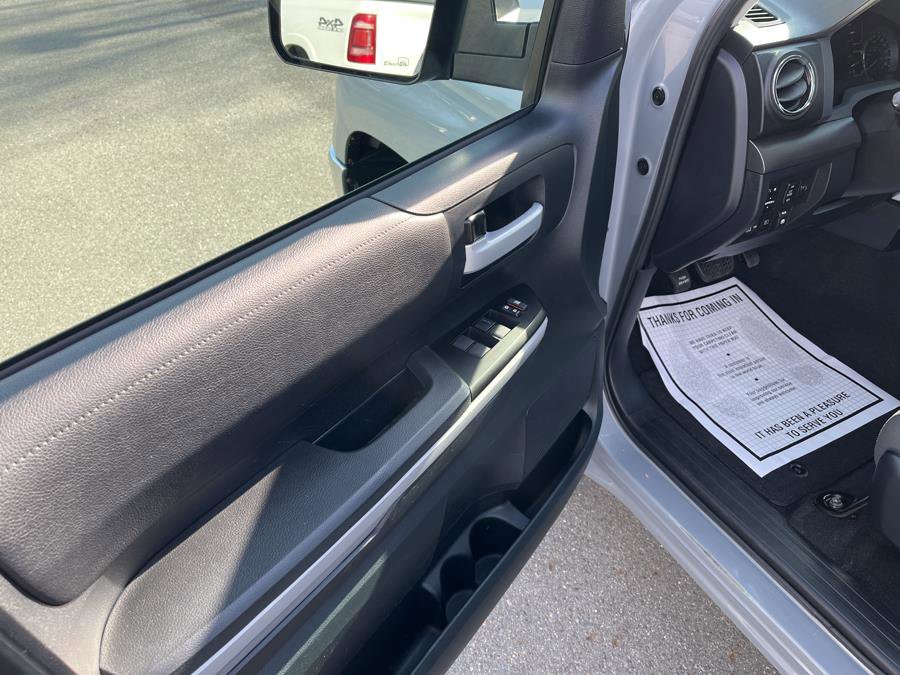 Used 2018 Toyota Tundra SR5 image 8