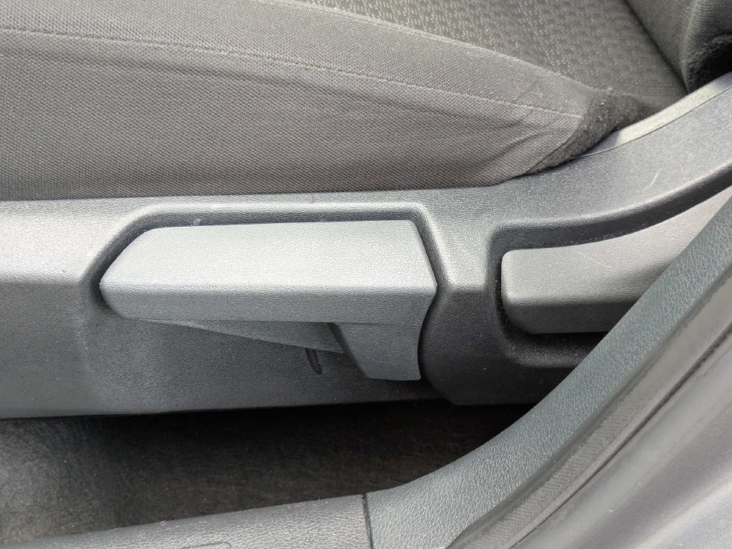 Used 2025 Nissan Kicks S FWD image 22