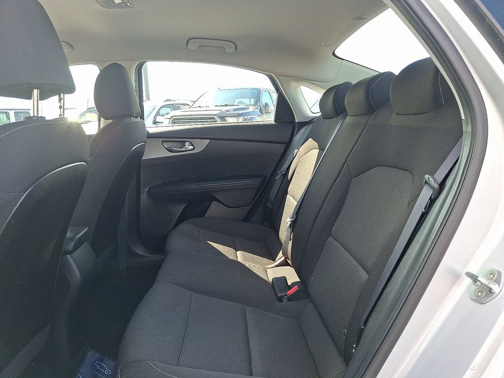 Used 2020 Kia Forte LXS FWD image 11