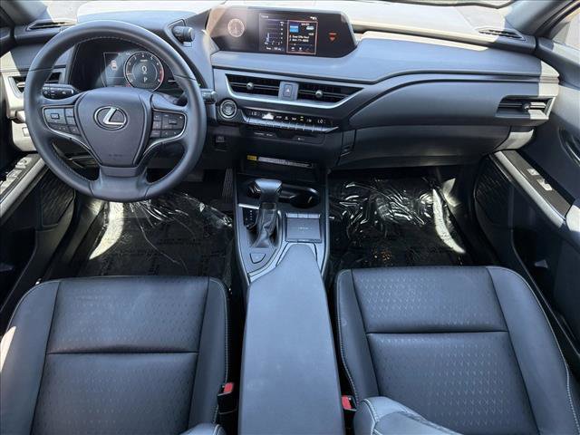 Used 2021 Lexus UX 200 w/ Accessory Package (Z2) image 14