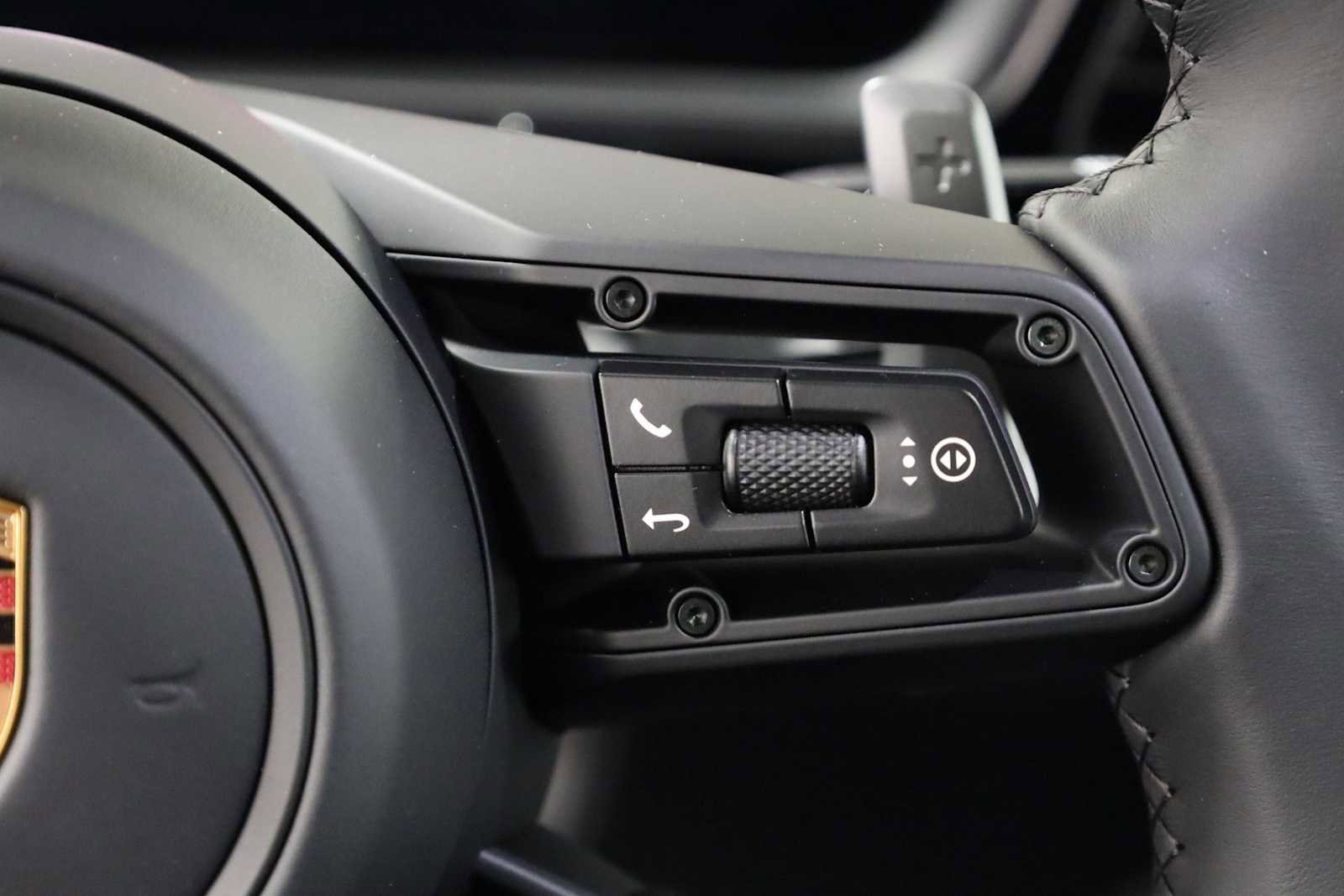 New 2026 Porsche Cayenne Coupe AWD/4WD image 28