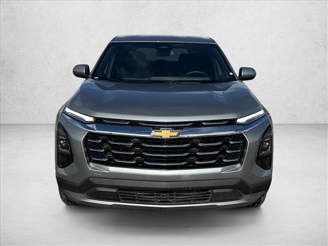 Used 2025 Chevrolet Equinox LT image 2