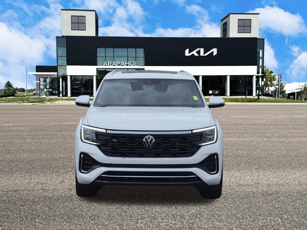 Used 2024 Volkswagen Atlas Cross Sport SEL R-Line AWD/4WD image 3