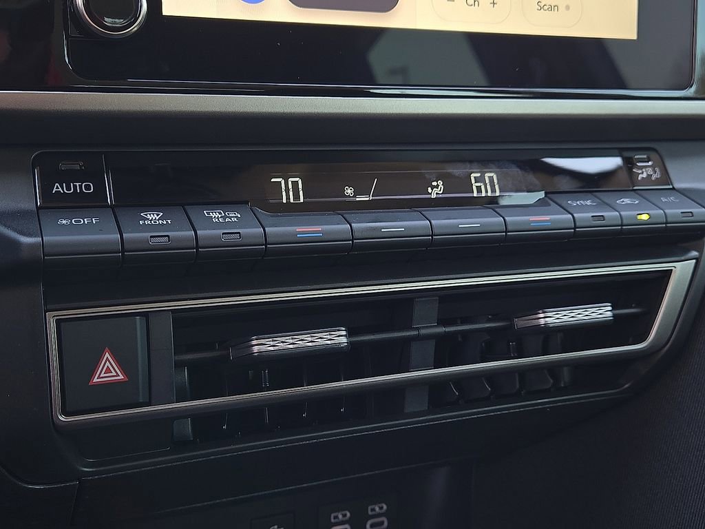 Used 2026 Toyota Camry LE image 16