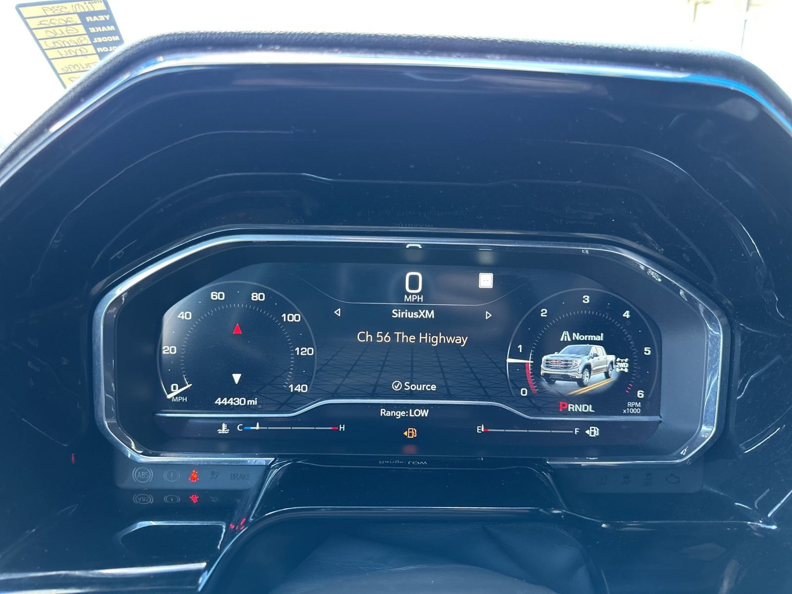 Used 2022 GMC Sierra 1500 SLE image 28