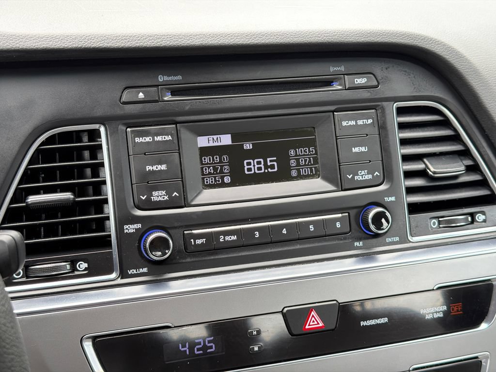 Used 2017 Hyundai Sonata SE FWD image 19