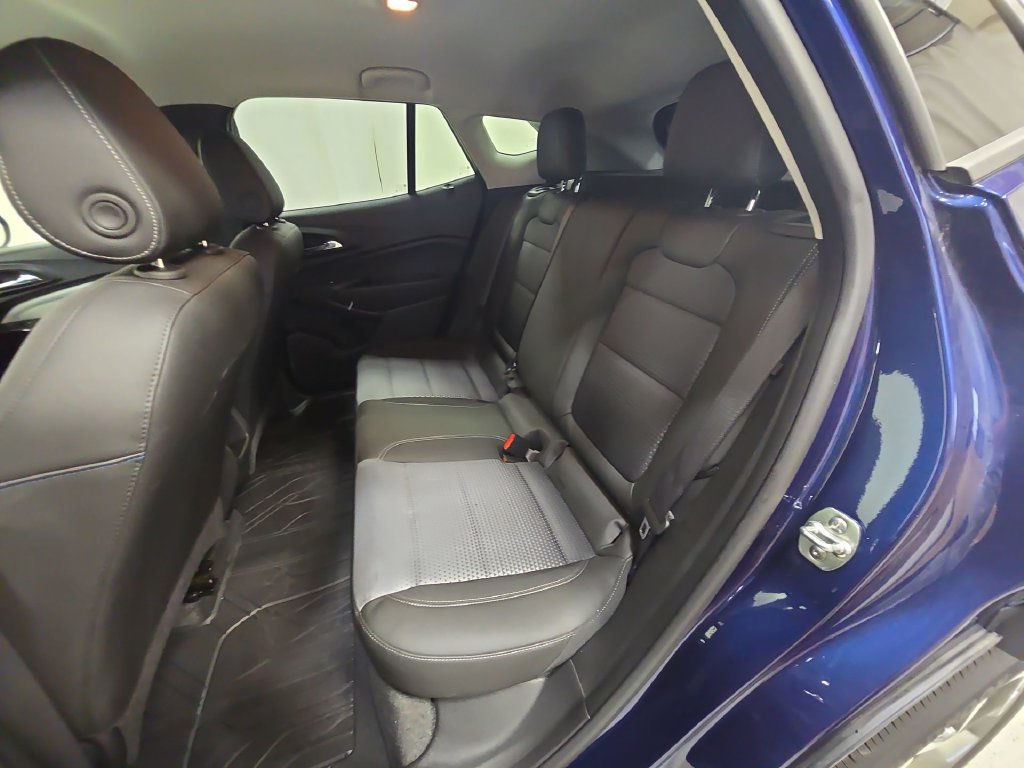 Certified 2024 Chevrolet Trax LT w/ Driver Confidence Package FWD image 33
