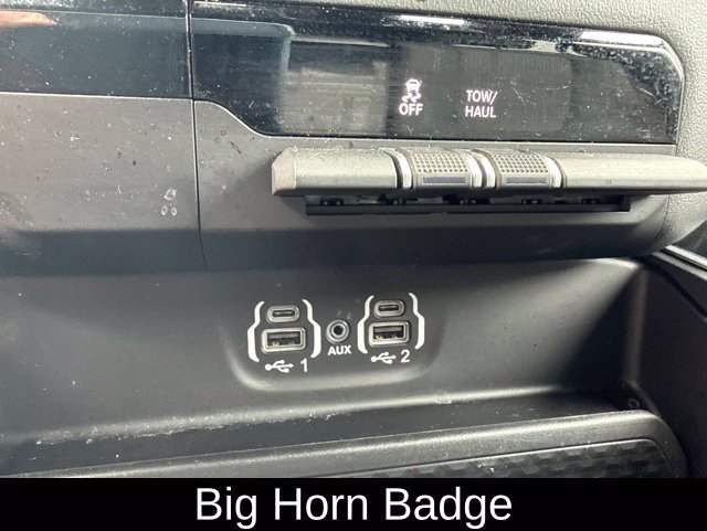 Used 2022 RAM 1500 Big Horn AWD/4WD image 35