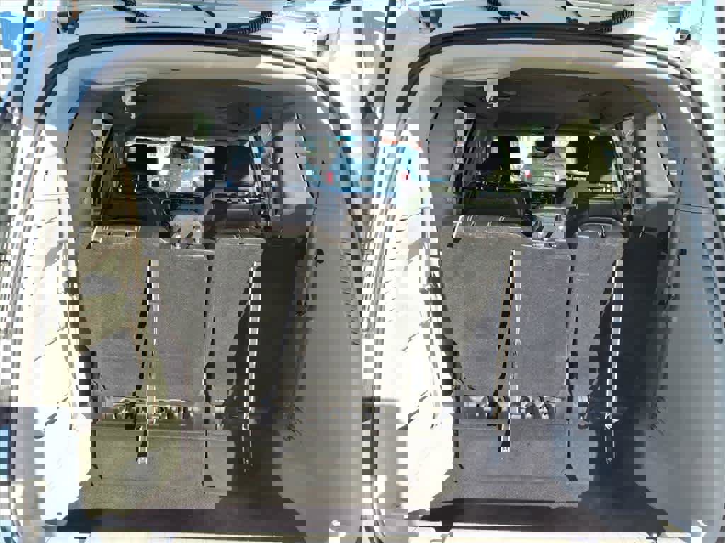 Used 2023 Chrysler Pacifica Touring-L image 8