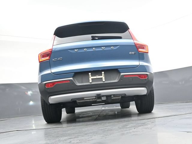 Used 2024 Volvo XC40 B5 Plus AWD/4WD image 32