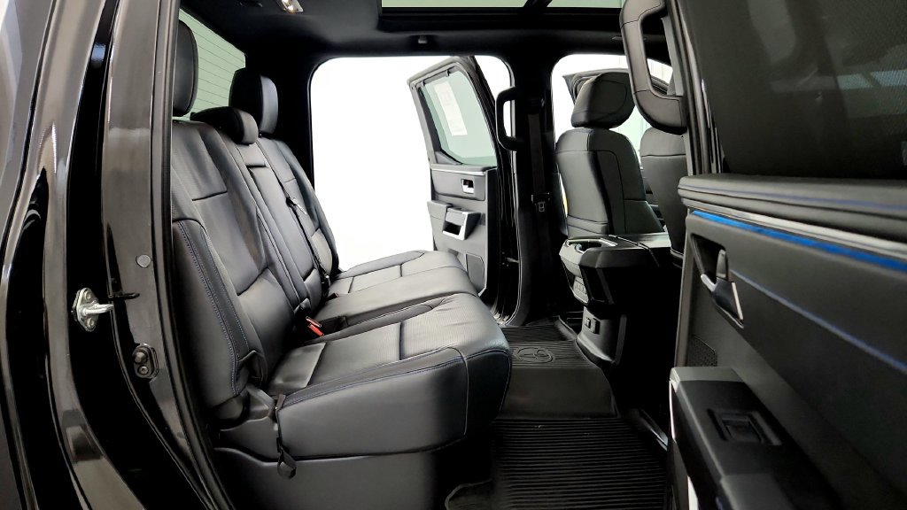 Certified 2022 Toyota Tundra Platinum AWD/4WD image 17