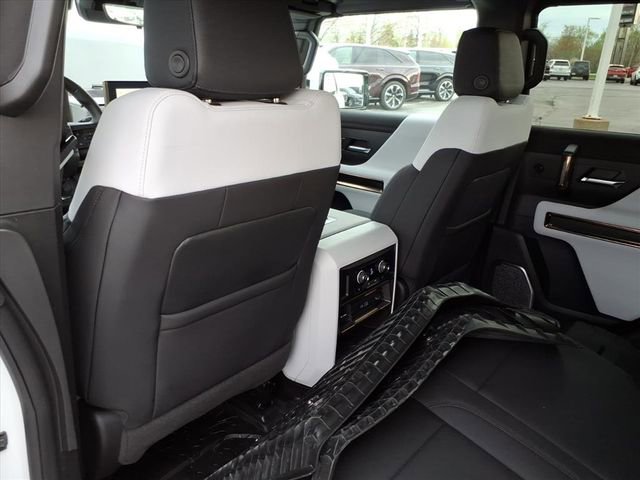 Used 2024 GMC Hummer EV 3X w/ Extreme Off-Road Package image 16