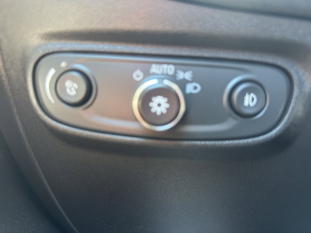 Used 2020 Chevrolet Equinox LT AWD/4WD image 28