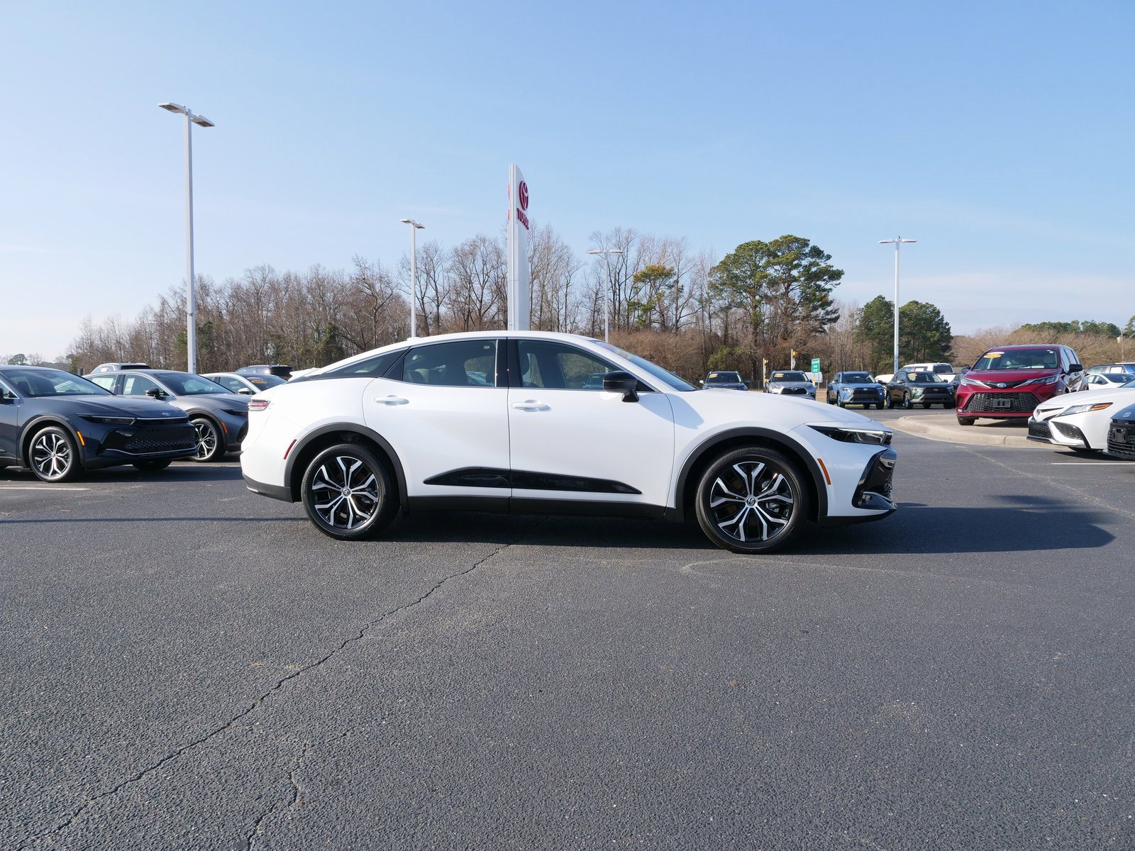 Used 2026 Toyota Crown XLE image 2