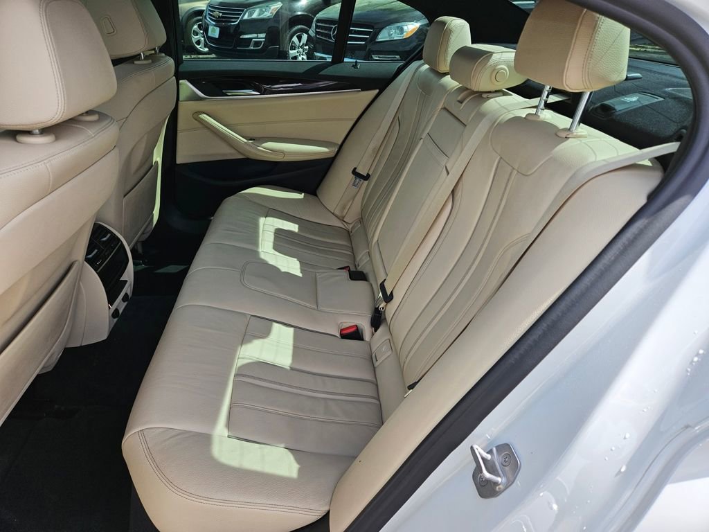Used 2017 BMW 530i w/ Premium Package RWD image 18