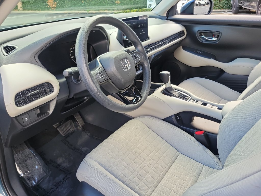 Used 2027 Honda HR-V LX image 18