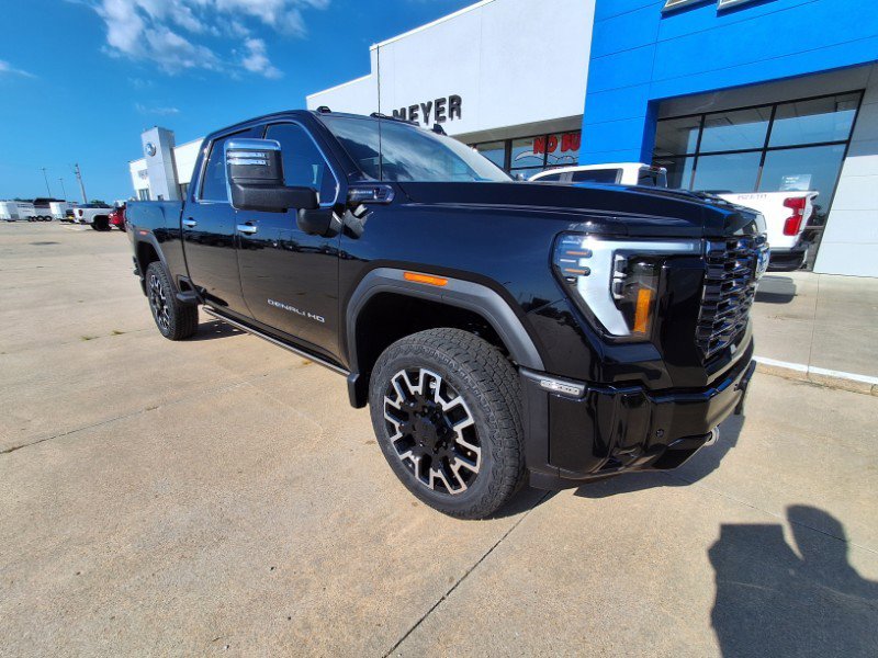 New 2025 GMC Sierra 2500 Denali Ultimate w/ LPO, GMC Protection Package image 2