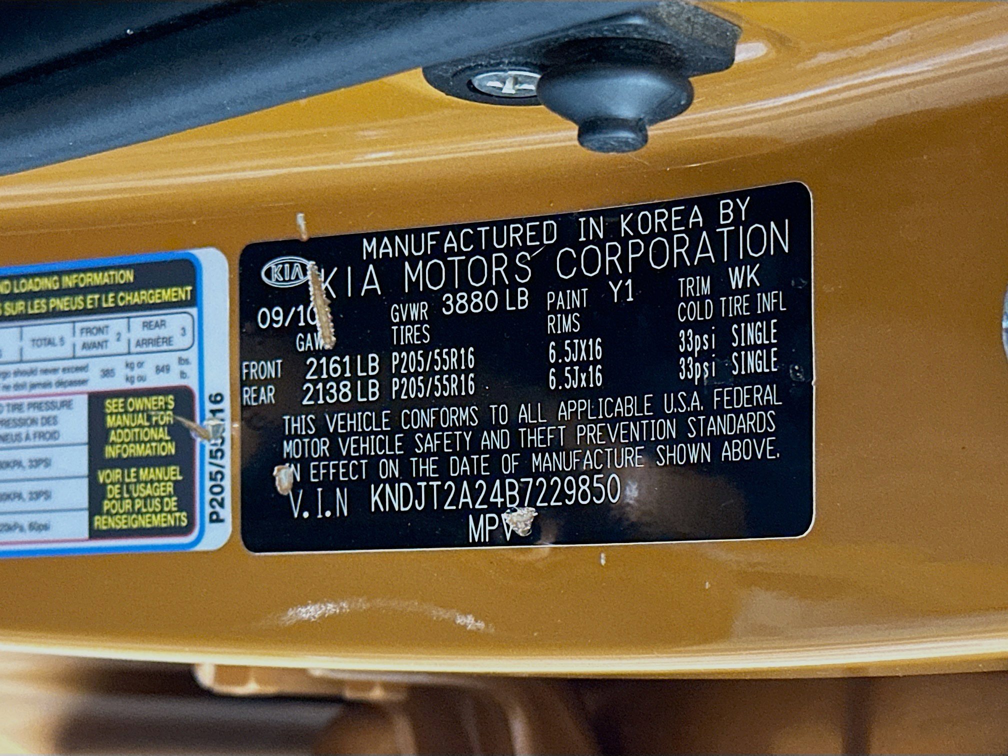 Used 2011 Kia Soul + w/ Audio Pkg image 12