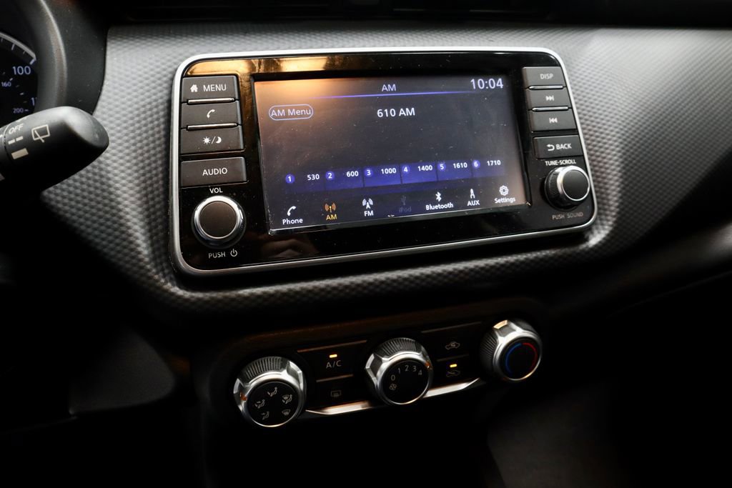 Certified 2025 Nissan Kicks Play S image 31