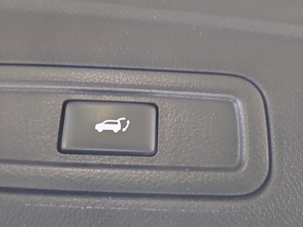 Used 2016 INFINITI QX70 AWD w/ Premium Package image 16