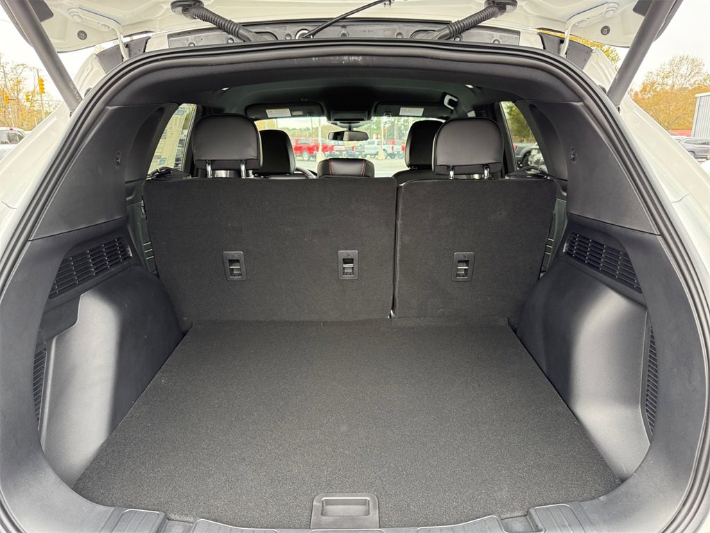 New 2026 Ford Escape ST-Line w/ Cold Weather Package image 17