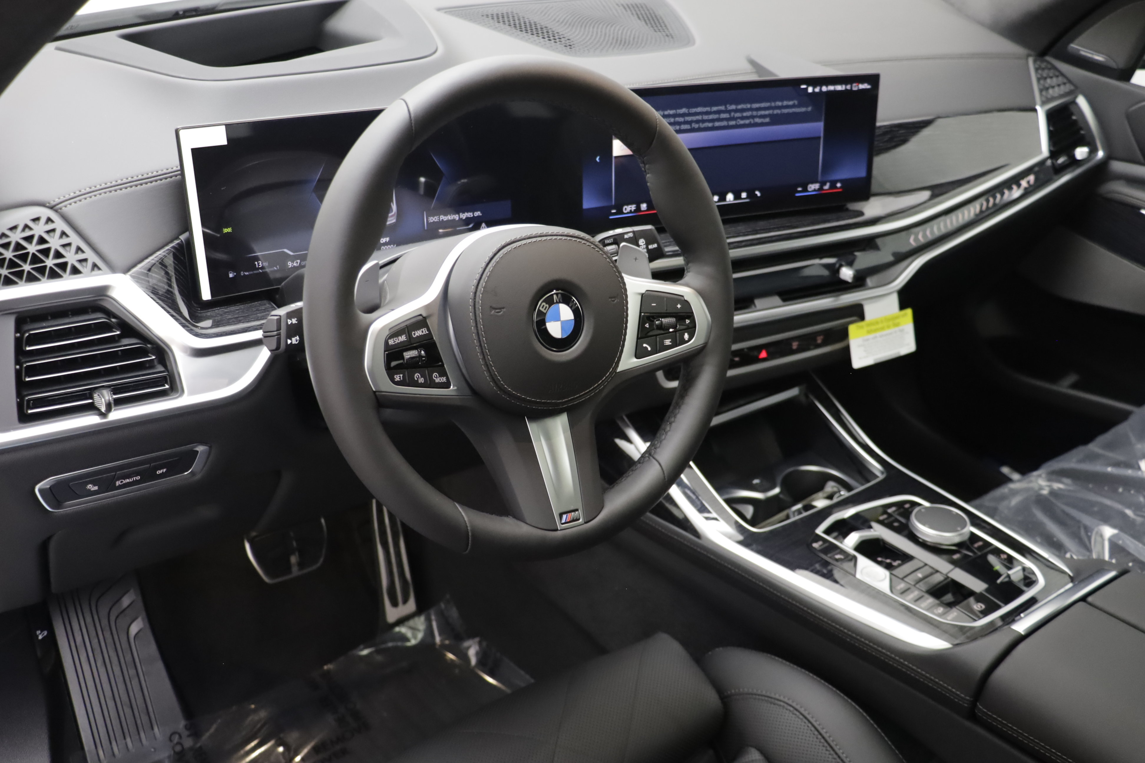 New 2027 BMW X7 xDrive40i w/ M Sport Package AWD/4WD image 7