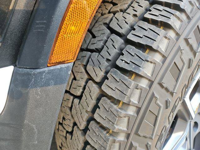 Used 2023 Rivian R1T Launch Edition image 8