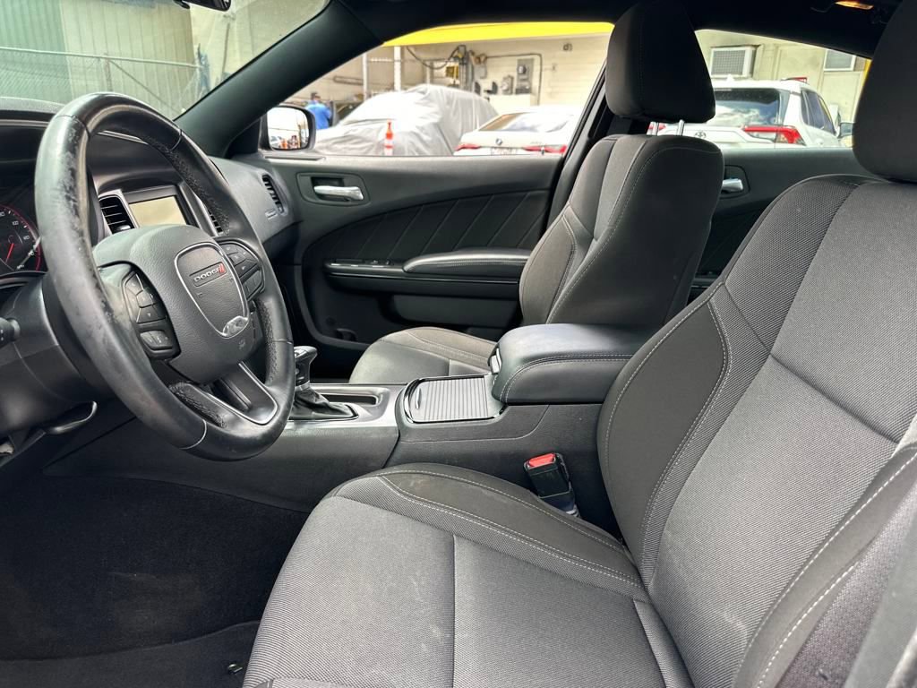 Used 2021 Dodge Charger SXT w/ Blacktop Package image 13
