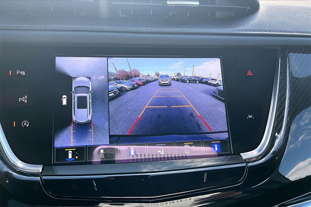 Certified 2022 Cadillac XT6 Sport w/ Technology Package image 14