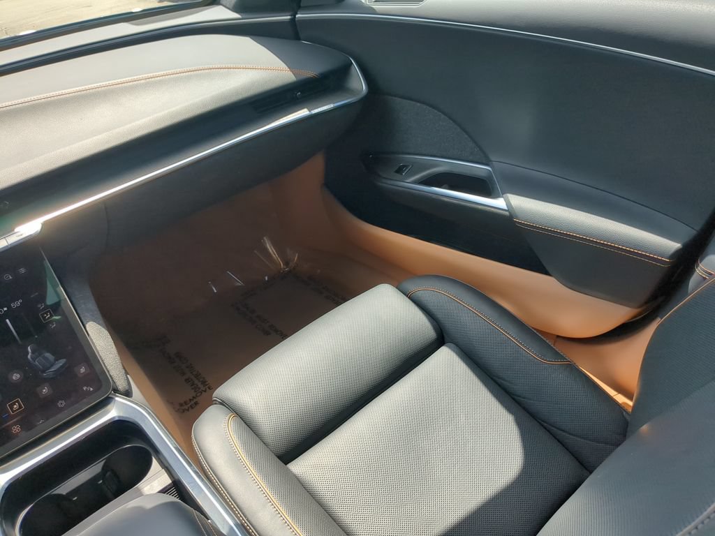 Used 2024 Lucid Air Touring AWD/4WD image 15