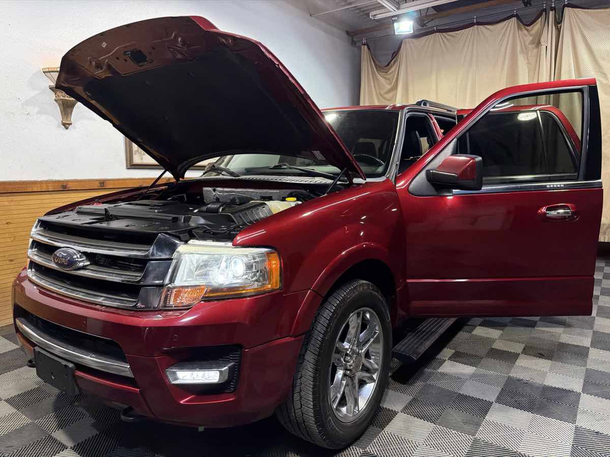 Used 2017 Ford Expedition EL Limited w/ Equipment Group 301A image 11