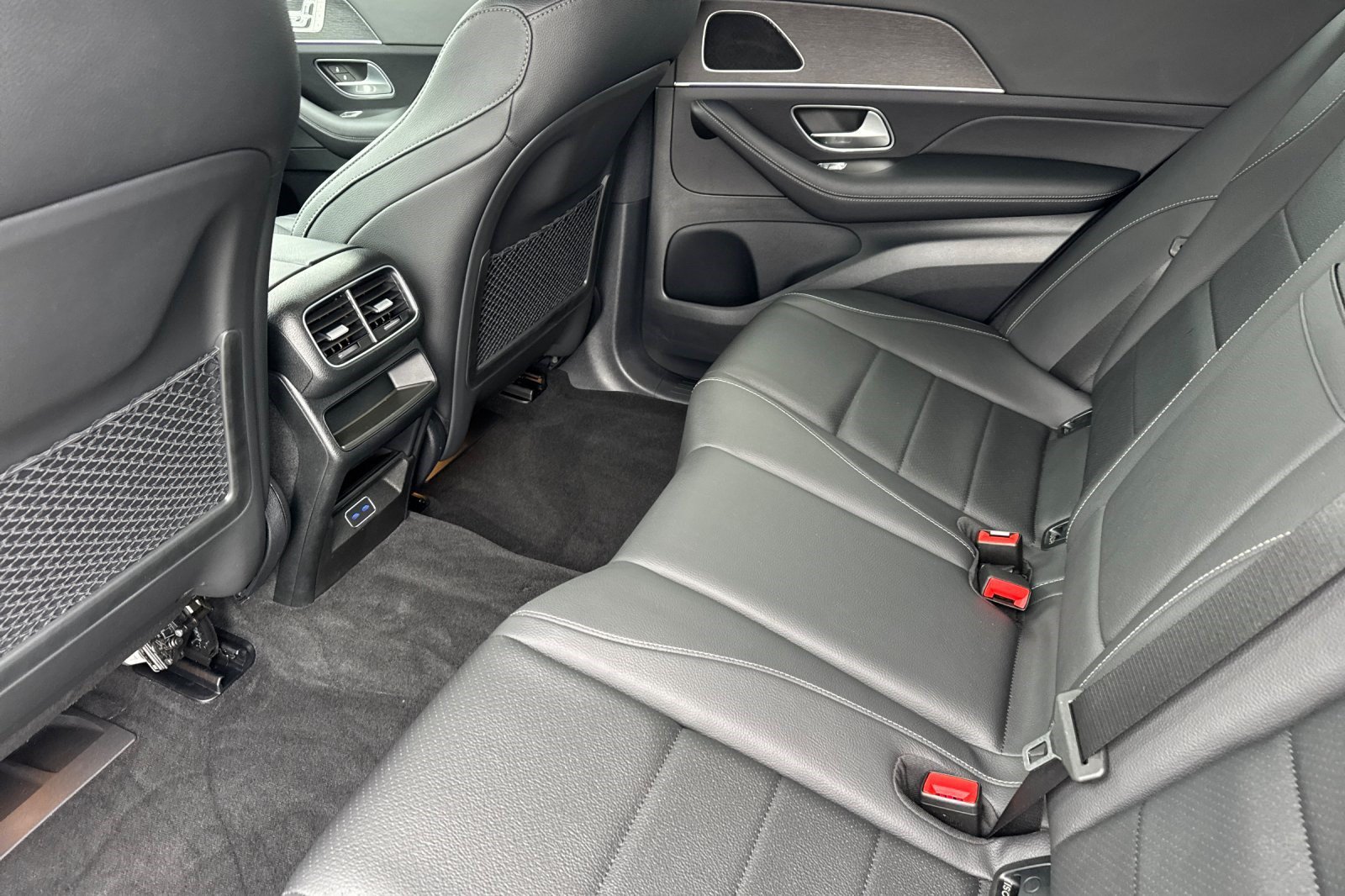 Certified 2025 Mercedes-Benz GLE 450e 4MATIC image 31