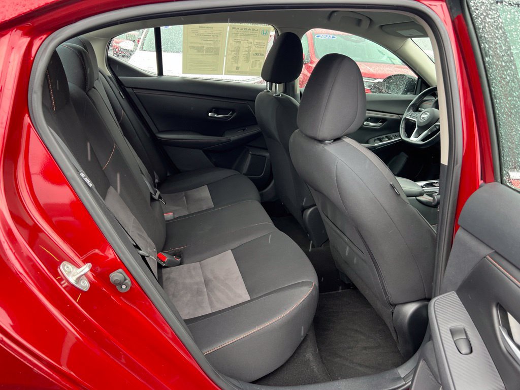 Used 2022 Nissan Sentra SR w/ Lighting Package FWD image 24