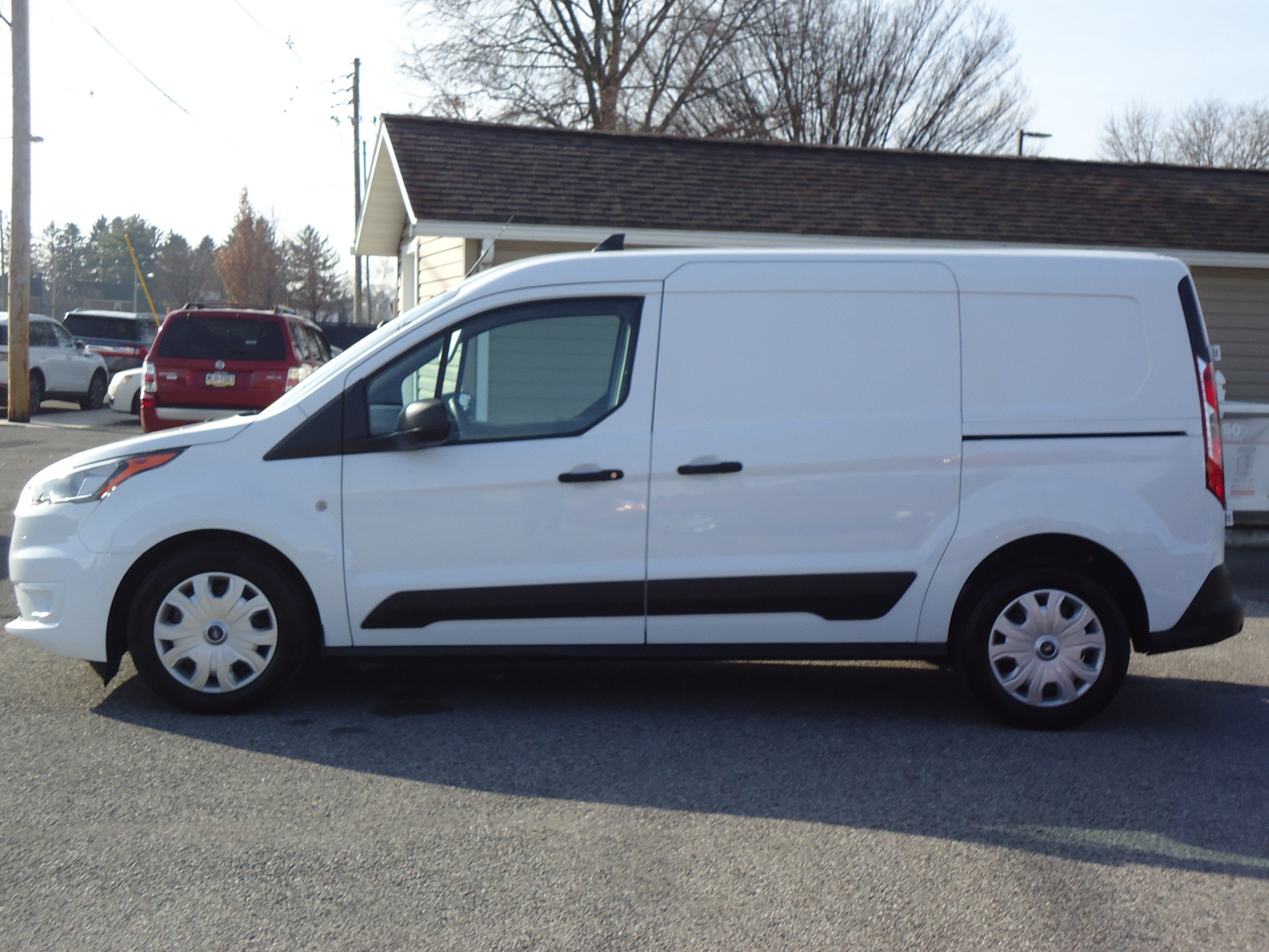 Used 2023 Ford Transit Connect XLT image 6
