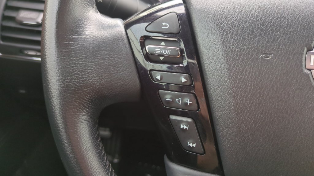 Certified 2022 Nissan Armada SL w/ Captain's Chairs Package AWD/4WD image 21