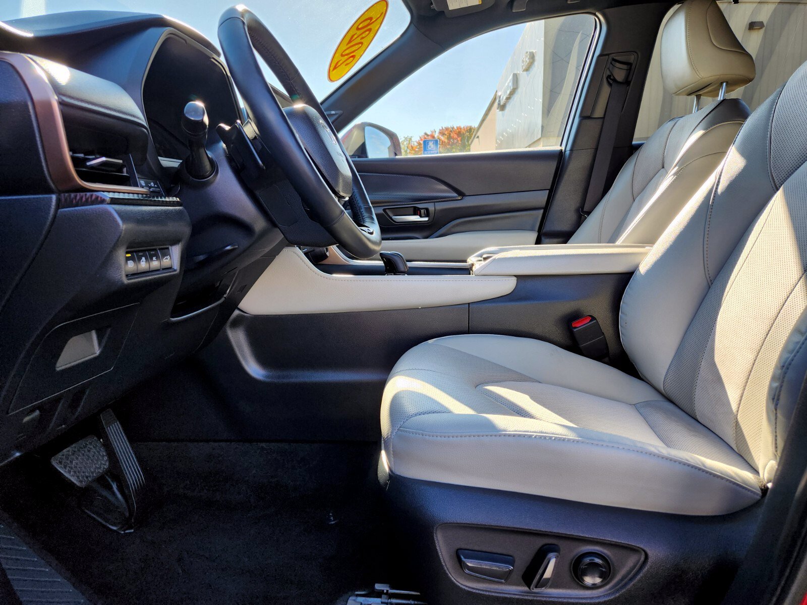 Used 2026 Toyota Grand Highlander AWD Hybrid image 16