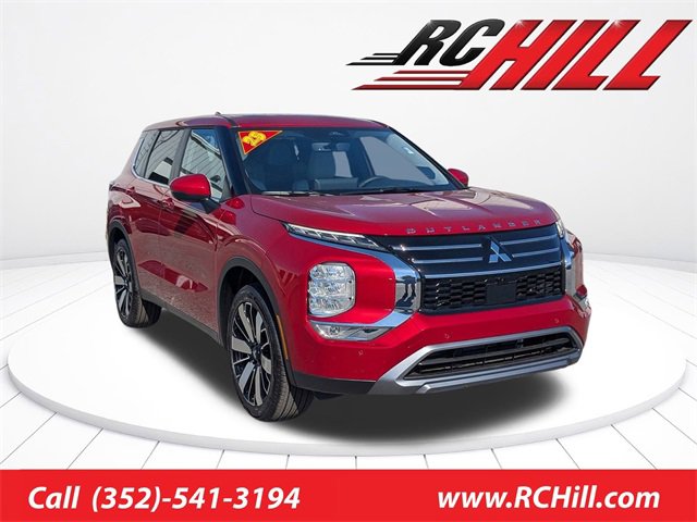 New 2025 Mitsubishi Outlander SE image 1