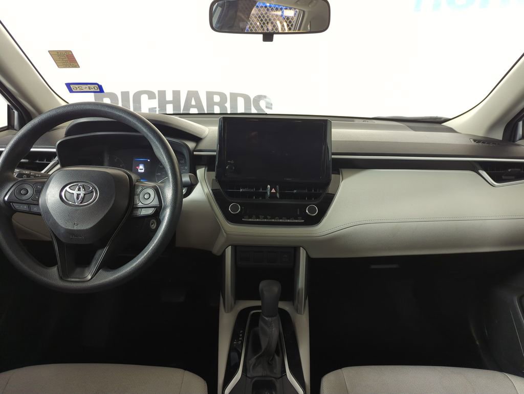 Used 2024 Toyota Corolla Cross L image 10