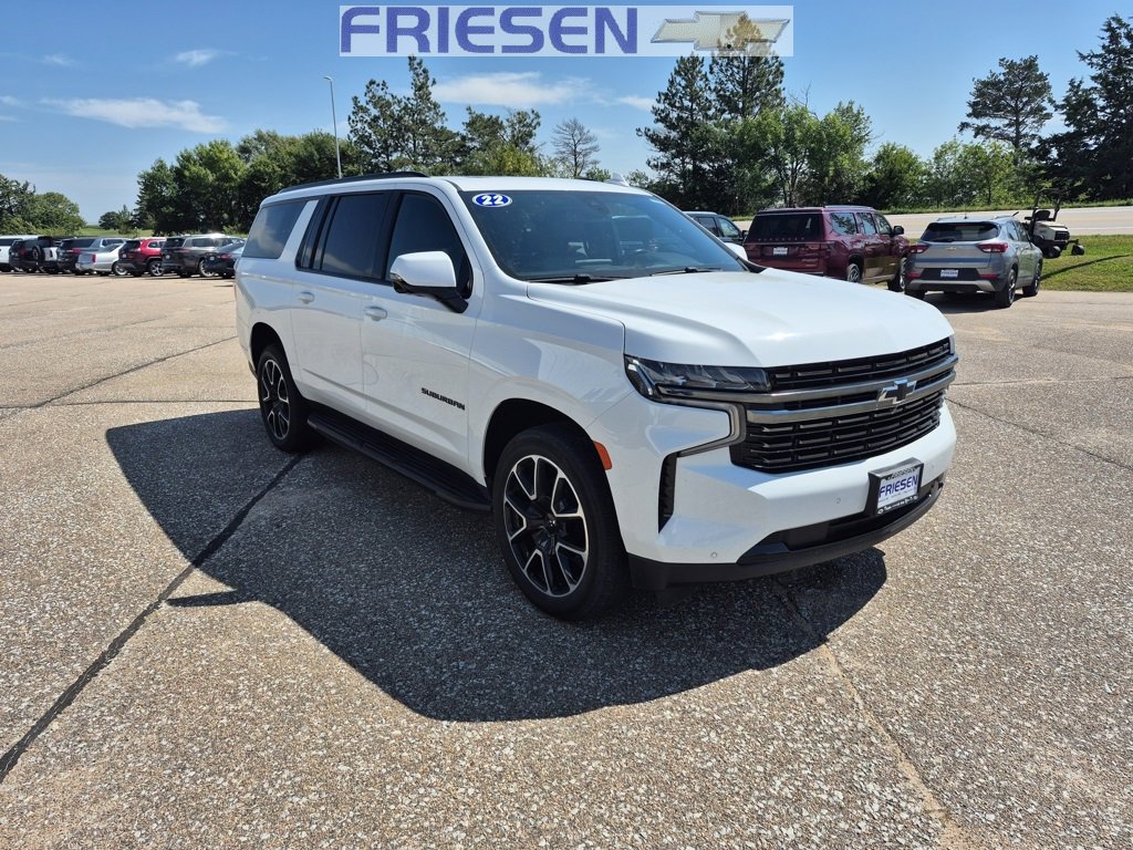 Used 2022 Chevrolet Suburban RST w/ Luxury Package image 8