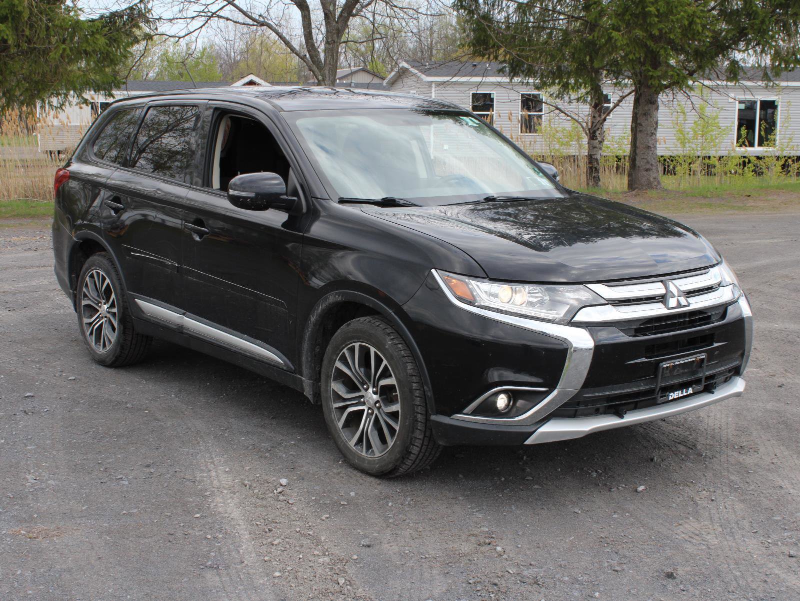 Used 2016 Mitsubishi Outlander SE AWD/4WD image 3