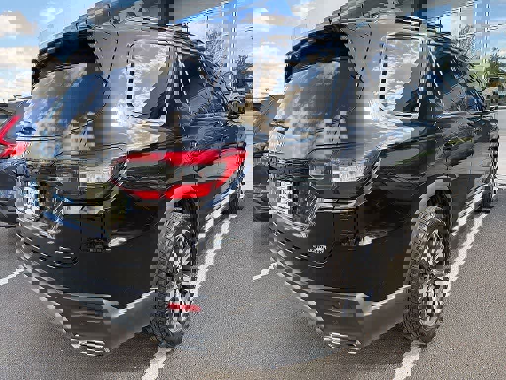 Used 2023 Honda Pilot Touring image 7