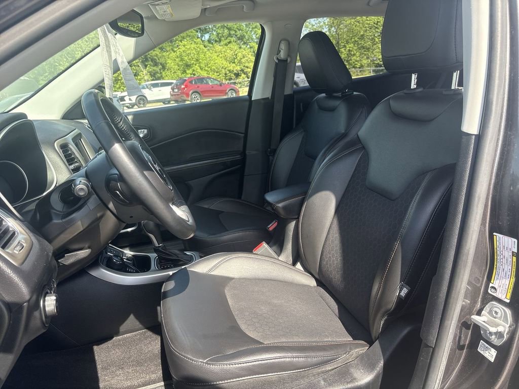 Used 2018 Jeep Compass Latitude w/ Popular Equipment Group image 20