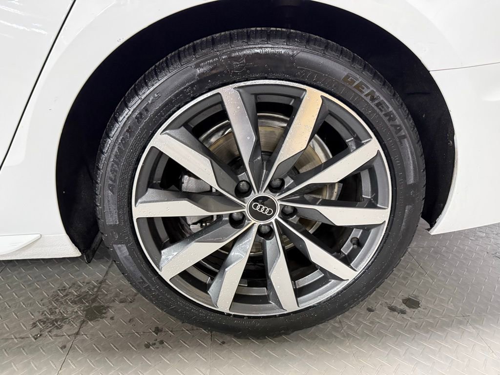 Used 2021 Audi A4 2.0T Premium w/ Convenience Package image 7